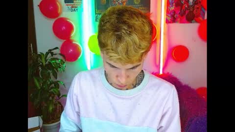 Snapshot of estrellita__jordan chatting on February 16, 4:42 am JORDAN online show from February 16, 4:42 am