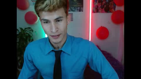 Snapshot of estrellita__jordan chatting on February 24, 2:51 am JORDAN online show from February 24, 2:51 am