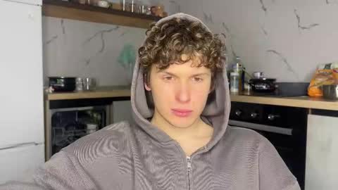 Alex online show from February 26, 7:24 pm