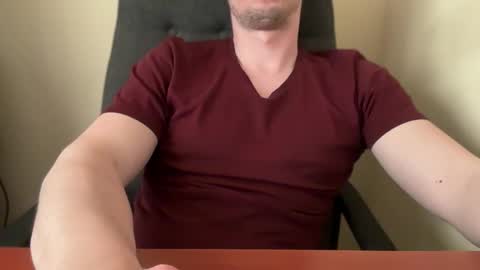 Tom online show from May 5, 5:21 pm