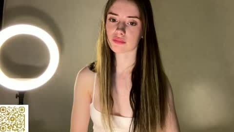 Snapshot of eternal_amy chatting on April 16, 9:39 pm eternal_amy online show from April 16, 9:39 pm