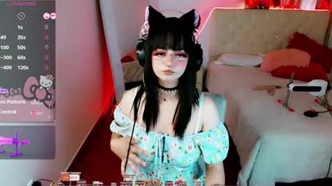 Moon online show from November 27, 8:00 pm