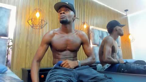 Snapshot of ethan__opry chatting on November 27, 8:00 pm Ethan OPry online show from November 27, 8:00 pm