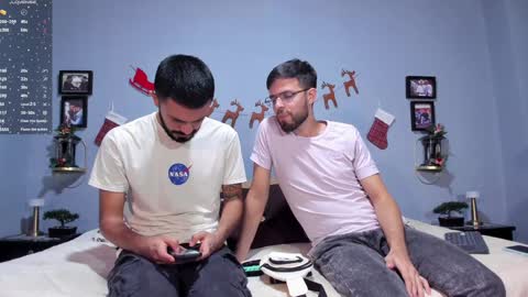 ADAM TAYLOR  ETHAN CAMBAL INDEPENDENT MODELS online show from December 7, 1:58 am