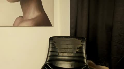 Ethan - Independent model online show from June 1, 8:10 pm