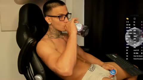 Ethan - Independent model online show from June 15, 8:22 pm