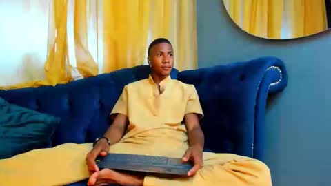 Snapshot of ethan_fox11 chatting on November 17, 2:56 pm King Ethan online show from November 17, 2:56 pm