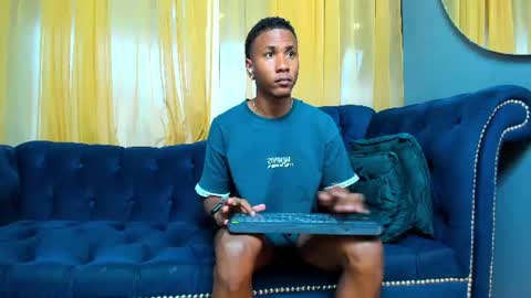 Snapshot of ethan_fox11 chatting on July 31, 3:22 pm King Ethan online show from July 31, 3:22 pm