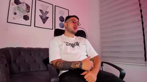 ethan_greacee online show from February 24, 12:25 pm