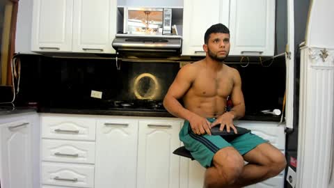 ethan helmut online show from January 6, 11:18 am