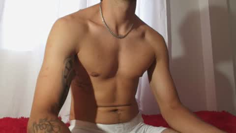 Snapshot of ethan_mullers1 chatting on June 24, 11:42 am Ethan Muller online show from June 24, 11:42 am