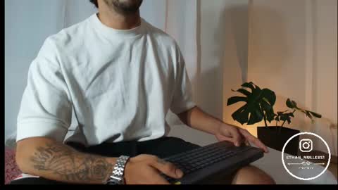 Snapshot of ethan_mullers1 chatting on July 29, 10:46 am Ethan Muller online show from July 29, 10:46 am