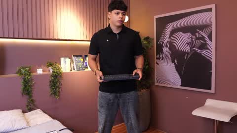 ethan_occonor online show from April 26, 7:11 pm