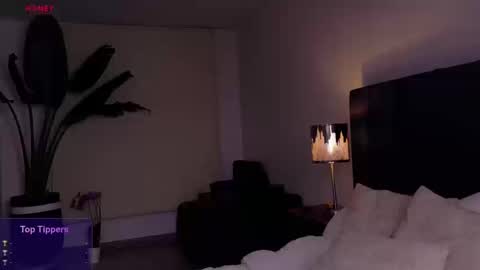 Joan online show from September 30, 4:39 am