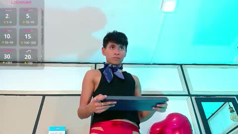 Ethan online show from February 12, 9:10 pm