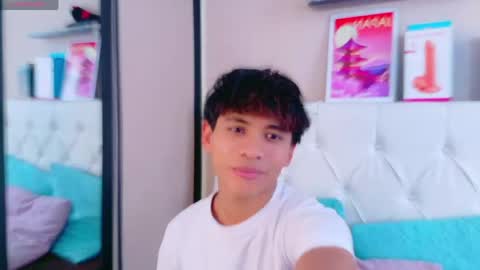 Ethan online show from June 1, 8:43 pm