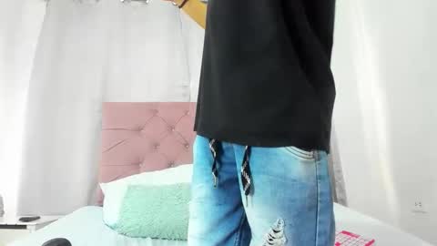 ethanblackwoodd online show from February 24, 7:45 pm