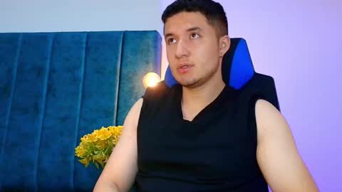 ethanconnor_ online show from October 31, 12:50 pm