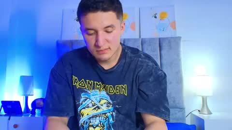 ethanconnor_ online show from November 10, 8:41 pm