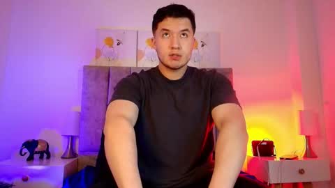 ethanconnor_ online show from February 21, 12:28 pm