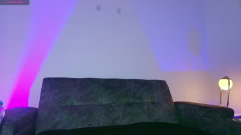 ethanconnor_ online show from April 25, 12:08 pm