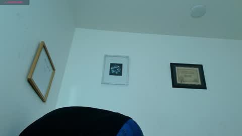 ethanconnor_ online show from May 21, 12:01 pm