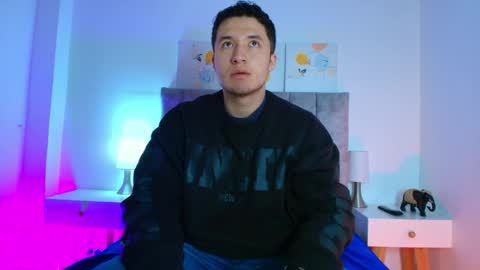 ethanconnor_ online show from May 26, 12:01 pm