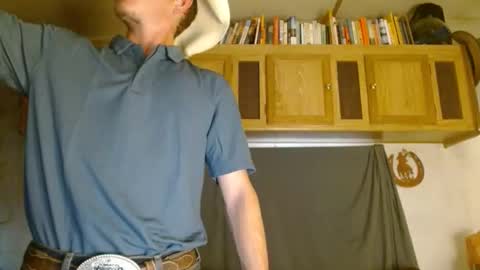 ethansteelexxx2 online show from March 13, 1:23 am