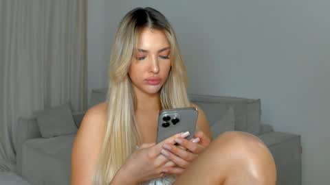 Snapshot of ethel_alen chatting on November 13, 1:43 pm Ethel online show from November 13, 1:43 pm