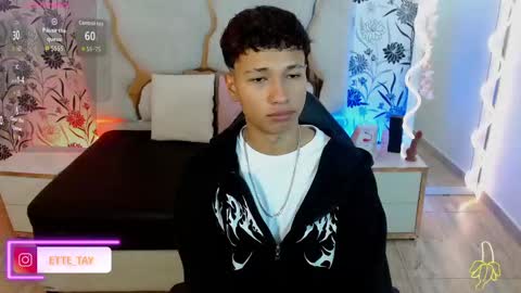 ette online show from November 3, 3:19 am