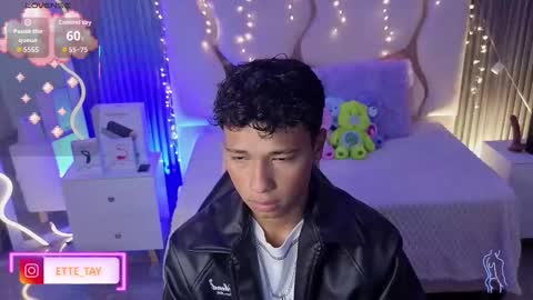 ette online show from February 6, 3:55 am