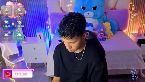 ette online show from March 13, 3:57 am