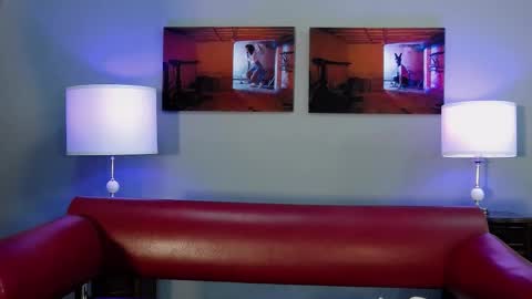 Snapshot of euginehot chatting on December 21, 10:28 am euginehot online show from December 21, 10:28 am