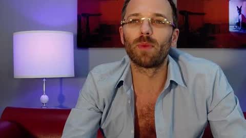 Snapshot of euginehot chatting on December 21, 2:15 pm euginehot online show from December 21, 2:15 pm