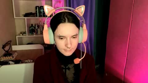 Kate online show from May 31, 5:04 am