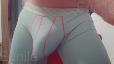 eunile online show from October 25, 2:19 am