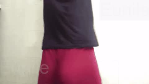 eunile online show from November 26, 1:34 pm