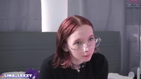 Snapshot of euphoria_girls chatting on June 21, 12:24 am check about me online show from June 21, 12:24 am