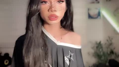 Snapshot of euphoric_goddess chatting on July 3, 9:48 am euphoric_goddess online show from July 3, 9:48 am