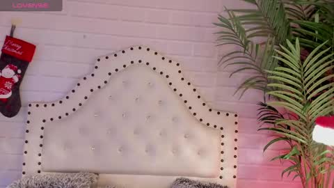 Snapshot of eureekaa chatting on December 31, 4:16 am Eurekaa online show from December 31, 4:16 am