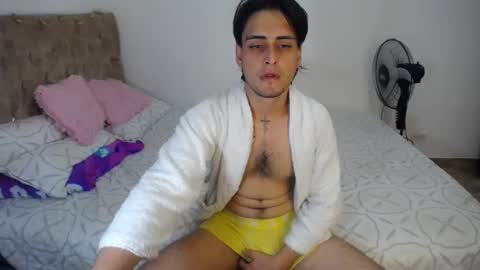 Snapshot of eva_adan19 chatting on February 11, 2:14 am eva_adan19 online show from February 11, 2:14 am