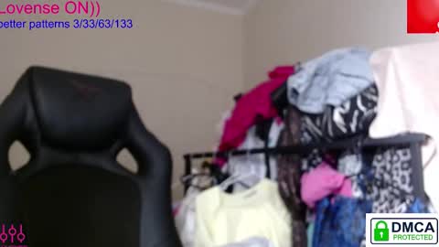 Snapshot of eva_blond_hot chatting on October 6, 9:01 pm Eva online show from October 6, 9:01 pm