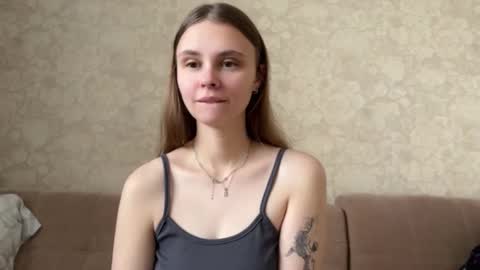 Snapshot of eva_calvin chatting on November 6, 3:40 am Eva Calvin online show from November 6, 3:40 am