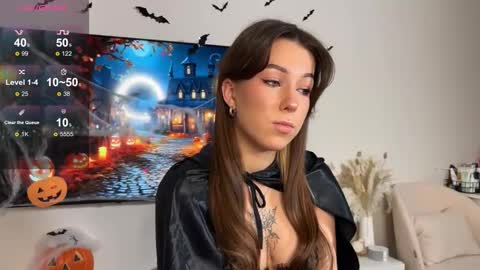 Snapshot of eva_collins_x chatting on November 1, 1:40 am Eva online show from November 1, 1:40 am