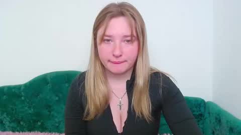 Snapshot of eva_crazy_ chatting on February 4, 2:01 pm Eva online show from February 4, 2:01 pm