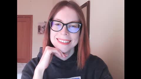 Snapshot of eva_cutesmile chatting on January 13, 2:55 pm Eva online show from January 13, 2:55 pm