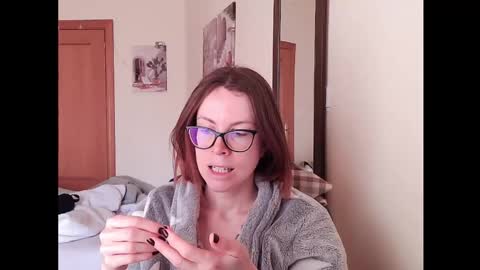 Snapshot of eva_cutesmile chatting on March 5, 11:39 am Eva online show from March 5, 11:39 am