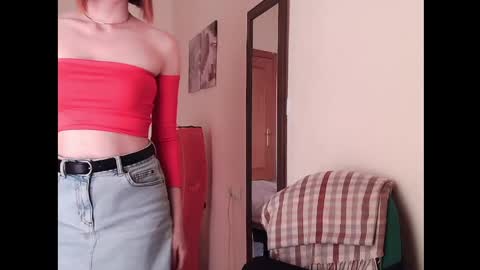Snapshot of eva_cutesmile chatting on May 22, 2:44 pm Eva online show from May 22, 2:44 pm