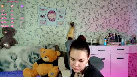 Eva  online show from February 28, 3:02 pm