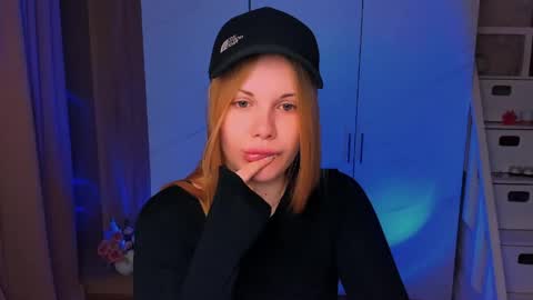 Eva online show from May 16, 10:30 pm